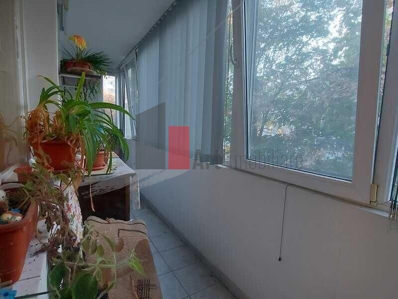 Emil Racovita - Turnu Magurele Vanzare apartament 4 camere semidecomandat