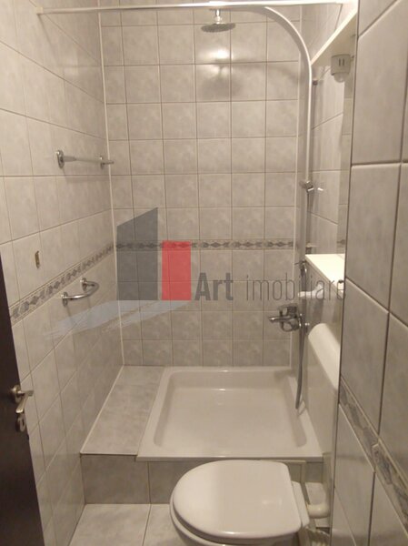 Emil Racovita - Turnu Magurele Vanzare apartament 4 camere semidecomandat